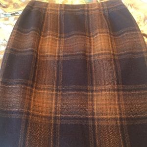 Jones New York - Plaid Skirt lambs wool- NWOT